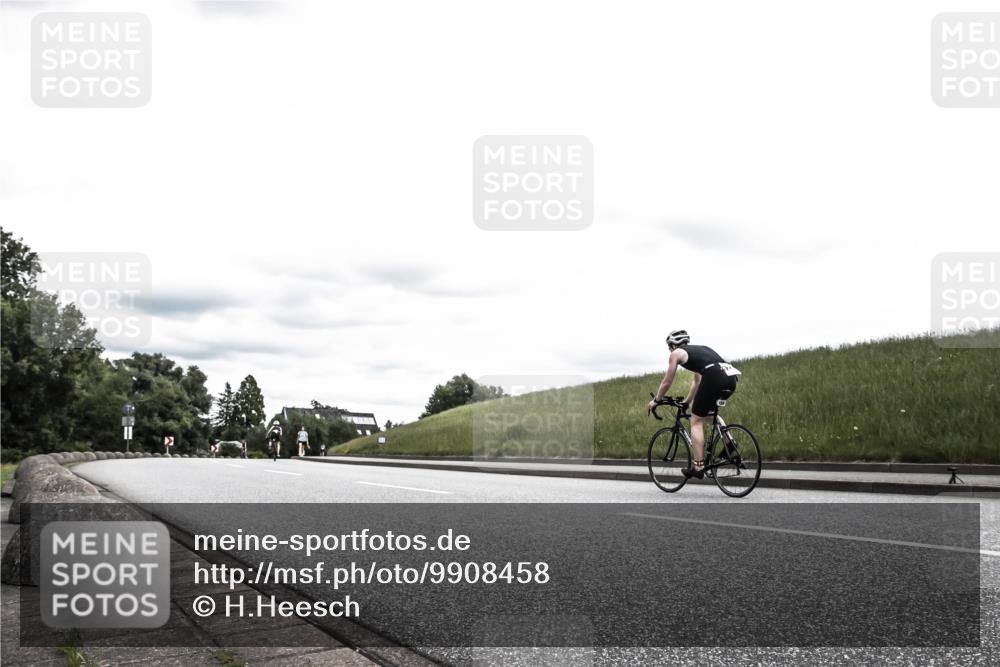21.06.2026 - 29. Vierlanden-Triathlon H.Heesch http://msf.ph/oto/9908458 21.06.2026 14:44:00 Radfahren  meine-sportfotos.de