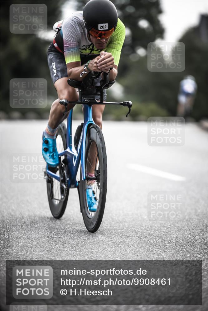 21.06.2026 - 29. Vierlanden-Triathlon H.Heesch http://msf.ph/oto/9908461 21.06.2026 09:25:20 Radfahren 40, 202 meine-sportfotos.de