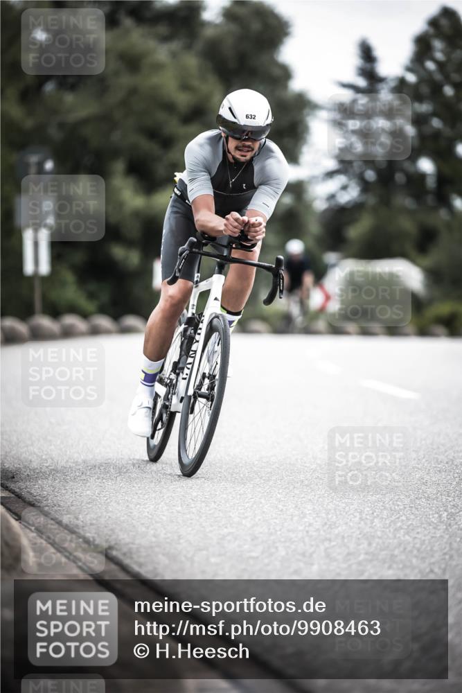 21.06.2026 - 29. Vierlanden-Triathlon H.Heesch http://msf.ph/oto/9908463 21.06.2026 11:51:42 Radfahren 260, 632, 727 meine-sportfotos.de