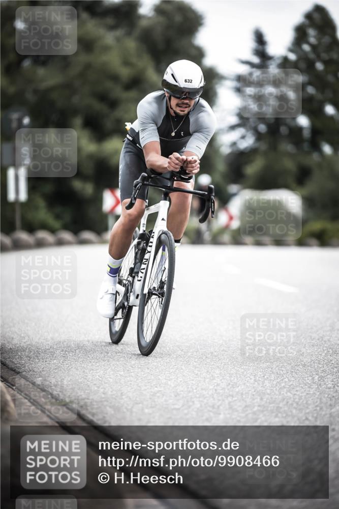 21.06.2026 - 29. Vierlanden-Triathlon H.Heesch http://msf.ph/oto/9908466 21.06.2026 11:51:42 Radfahren 260, 632, 727 meine-sportfotos.de