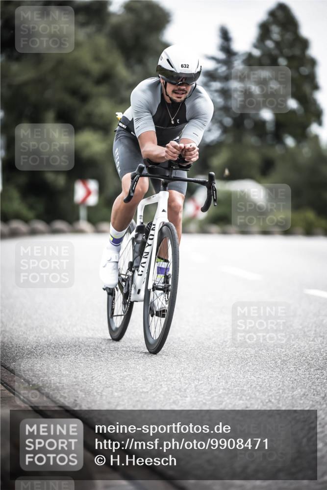 21.06.2026 - 29. Vierlanden-Triathlon H.Heesch http://msf.ph/oto/9908471 21.06.2026 11:51:42 Radfahren 260, 632, 727 meine-sportfotos.de