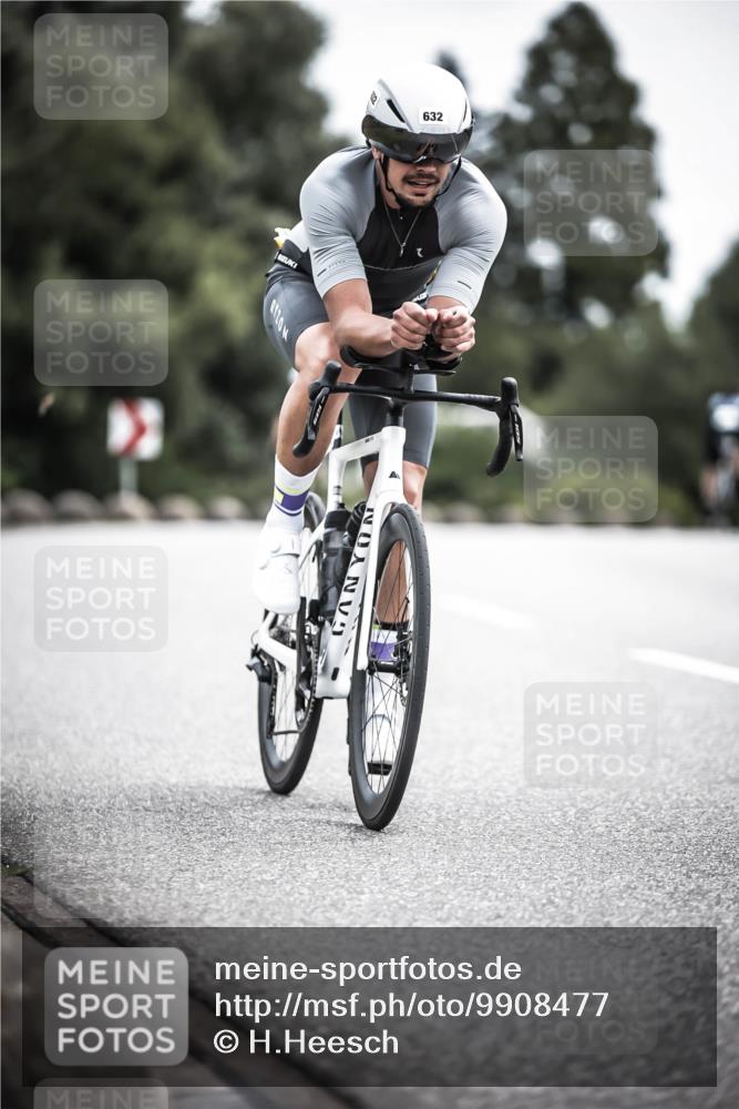 21.06.2026 - 29. Vierlanden-Triathlon H.Heesch http://msf.ph/oto/9908477 21.06.2026 11:51:42 Radfahren 260, 632, 727 meine-sportfotos.de
