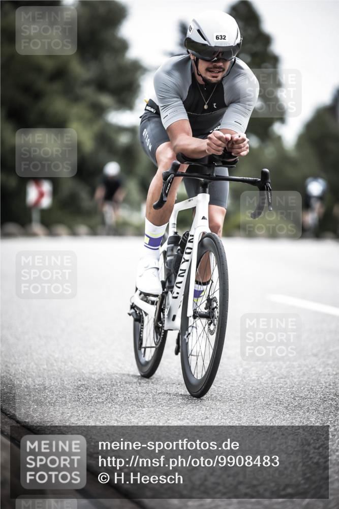 21.06.2026 - 29. Vierlanden-Triathlon H.Heesch http://msf.ph/oto/9908483 21.06.2026 11:51:42 Radfahren 260, 632, 727 meine-sportfotos.de