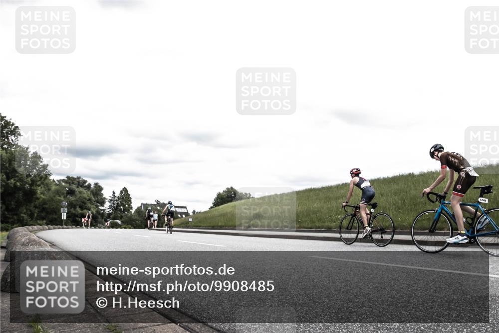 21.06.2026 - 29. Vierlanden-Triathlon H.Heesch http://msf.ph/oto/9908485 21.06.2026 14:44:04 Radfahren 1290 meine-sportfotos.de