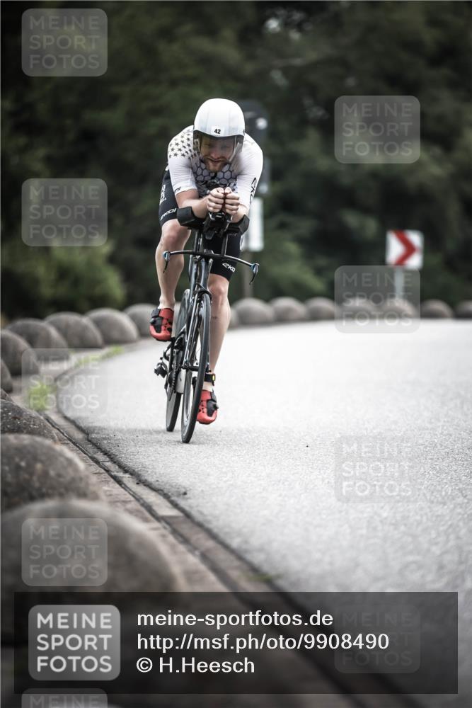 21.06.2026 - 29. Vierlanden-Triathlon H.Heesch http://msf.ph/oto/9908490 21.06.2026 09:25:33 Radfahren 42, 153, 187 meine-sportfotos.de
