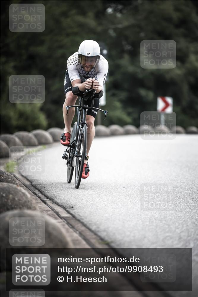 21.06.2026 - 29. Vierlanden-Triathlon H.Heesch http://msf.ph/oto/9908493 21.06.2026 09:25:33 Radfahren 42, 153, 187 meine-sportfotos.de