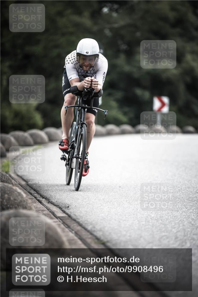 21.06.2026 - 29. Vierlanden-Triathlon H.Heesch http://msf.ph/oto/9908496 21.06.2026 09:25:34 Radfahren 42, 153, 187 meine-sportfotos.de