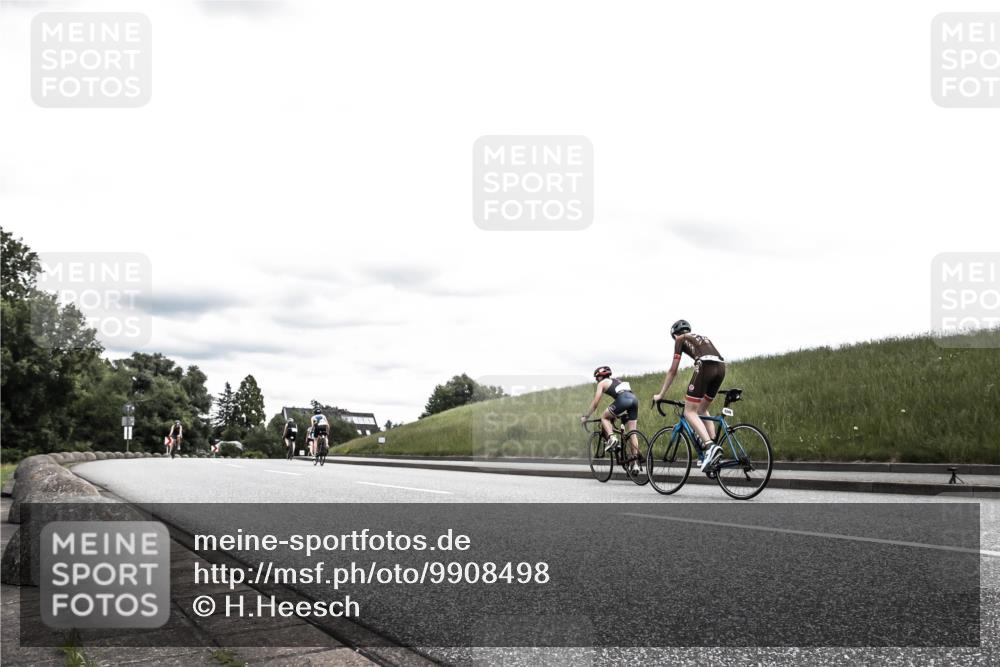 21.06.2026 - 29. Vierlanden-Triathlon H.Heesch http://msf.ph/oto/9908498 21.06.2026 14:44:04 Radfahren 1290 meine-sportfotos.de