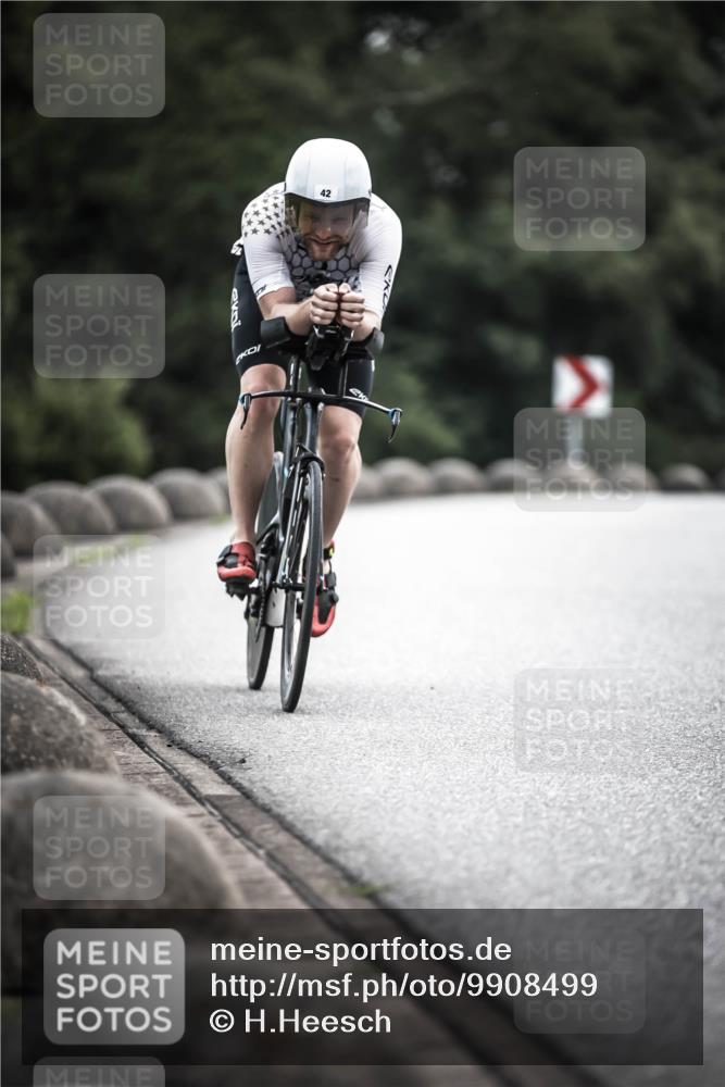 21.06.2026 - 29. Vierlanden-Triathlon H.Heesch http://msf.ph/oto/9908499 21.06.2026 09:25:34 Radfahren 42, 153, 187 meine-sportfotos.de