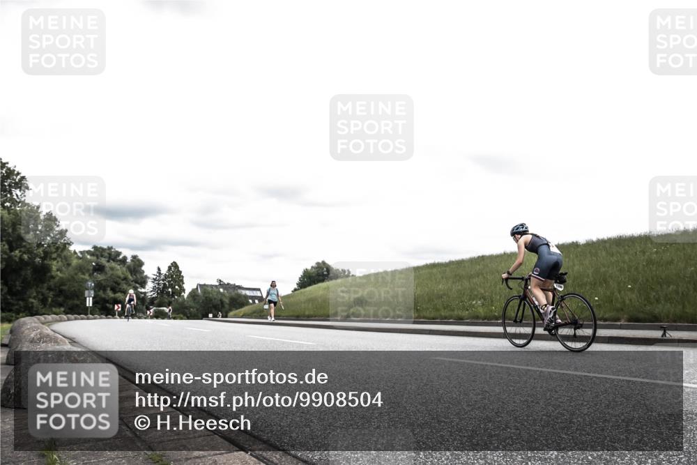 21.06.2026 - 29. Vierlanden-Triathlon H.Heesch http://msf.ph/oto/9908504 21.06.2026 14:44:16 Radfahren 1257 meine-sportfotos.de