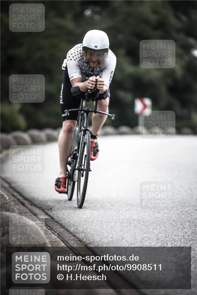 21.06.2026 - 29. Vierlanden-Triathlon H.Heesch http://msf.ph/oto/9908511 21.06.2026 09:25:34 Radfahren 42, 153, 187 meine-sportfotos.de