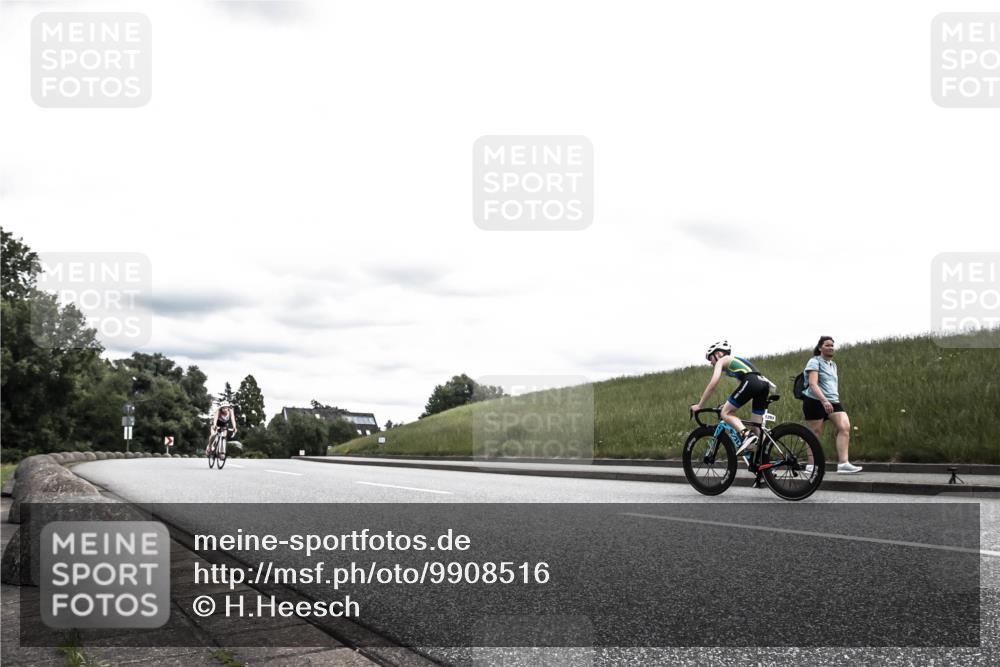 21.06.2026 - 29. Vierlanden-Triathlon H.Heesch http://msf.ph/oto/9908516 21.06.2026 14:44:26 Radfahren 1260, 1266 meine-sportfotos.de