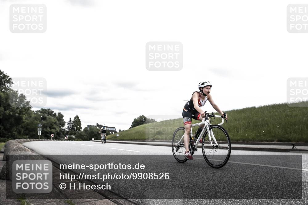 21.06.2026 - 29. Vierlanden-Triathlon H.Heesch http://msf.ph/oto/9908526 21.06.2026 14:44:28 Radfahren 1266 meine-sportfotos.de
