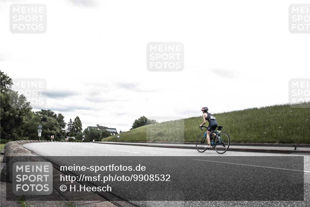 21.06.2026 - 29. Vierlanden-Triathlon H.Heesch http://msf.ph/oto/9908532 21.06.2026 14:44:32 Radfahren  meine-sportfotos.de