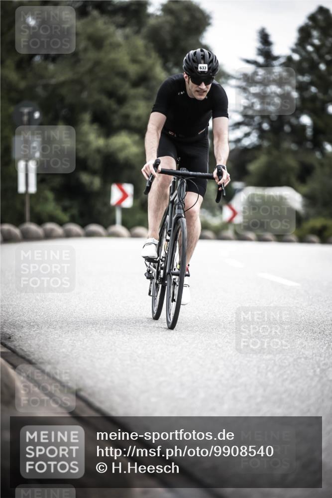 21.06.2026 - 29. Vierlanden-Triathlon H.Heesch http://msf.ph/oto/9908540 21.06.2026 11:51:50 Radfahren 20, 92, 260, 633, 727, 876 meine-sportfotos.de