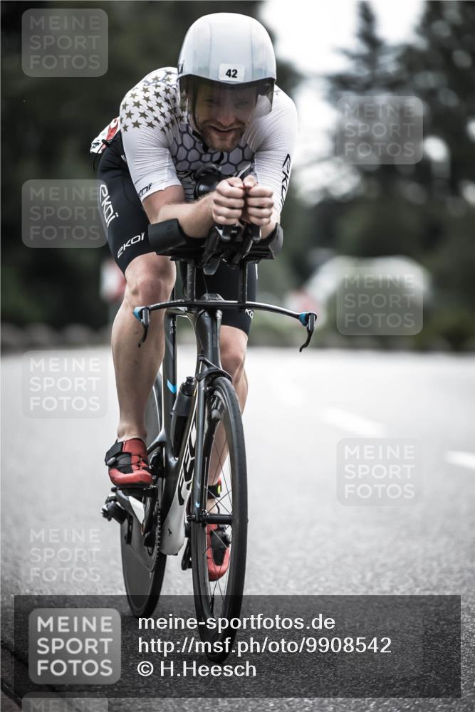 21.06.2026 - 29. Vierlanden-Triathlon H.Heesch http://msf.ph/oto/9908542 21.06.2026 09:25:34 Radfahren 42, 153, 187 meine-sportfotos.de