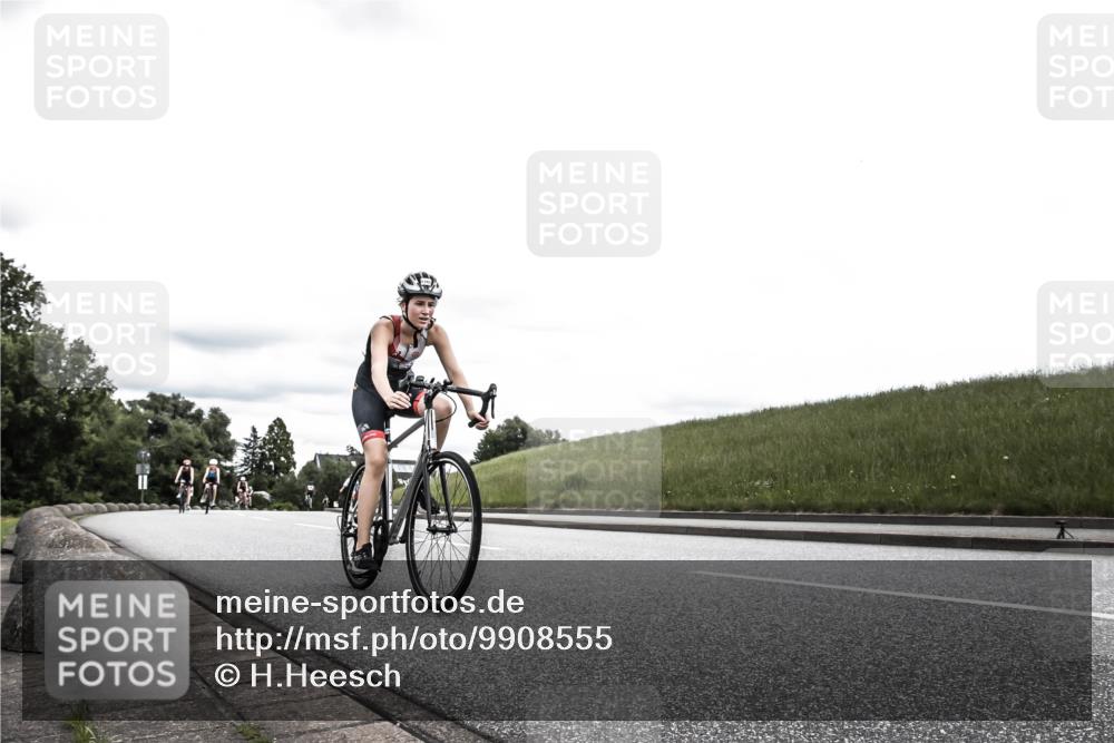 21.06.2026 - 29. Vierlanden-Triathlon H.Heesch http://msf.ph/oto/9908555 21.06.2026 14:45:41 Radfahren 1229, 1236, 1261, 1268 meine-sportfotos.de