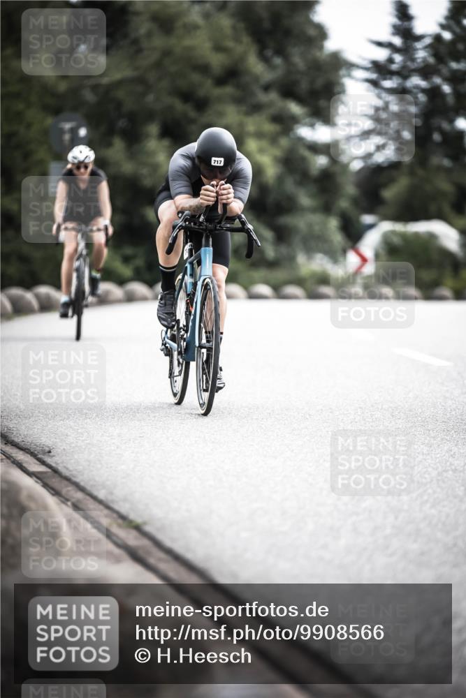 21.06.2026 - 29. Vierlanden-Triathlon H.Heesch http://msf.ph/oto/9908566 21.06.2026 11:52:00 Radfahren 92, 249, 717, 755 meine-sportfotos.de
