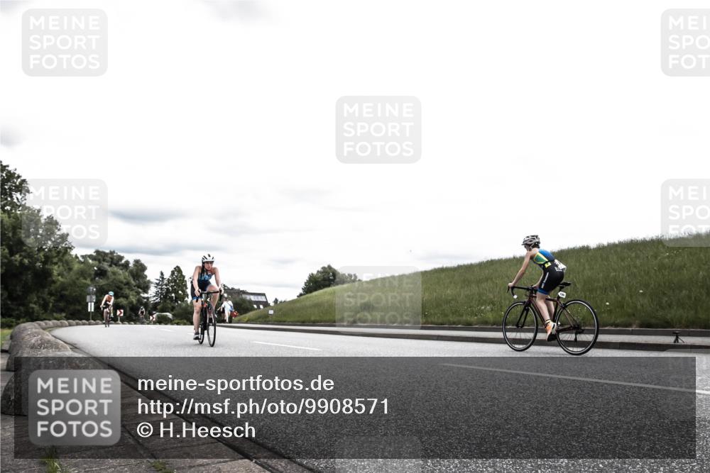 21.06.2026 - 29. Vierlanden-Triathlon H.Heesch http://msf.ph/oto/9908571 21.06.2026 14:45:45 Radfahren 1229, 1236, 1255, 1294 meine-sportfotos.de