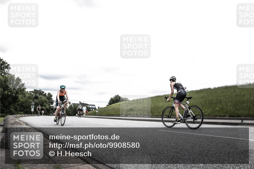 21.06.2026 - 29. Vierlanden-Triathlon H.Heesch http://msf.ph/oto/9908580 21.06.2026 14:45:48 Radfahren 1253, 1255, 1294 meine-sportfotos.de