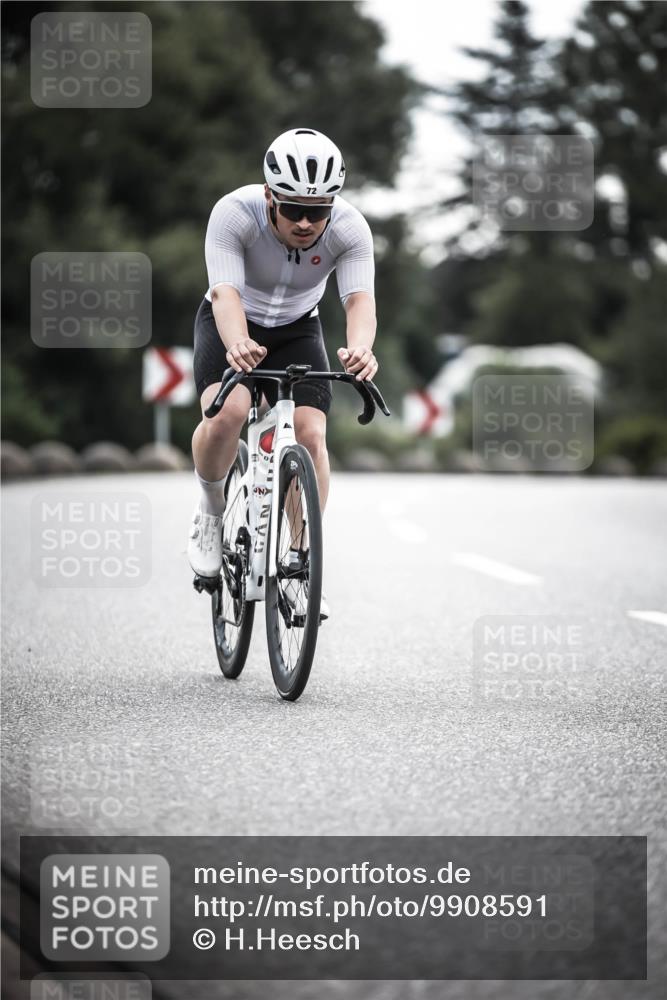 21.06.2026 - 29. Vierlanden-Triathlon H.Heesch http://msf.ph/oto/9908591 21.06.2026 09:25:56 Radfahren 72, 294 meine-sportfotos.de