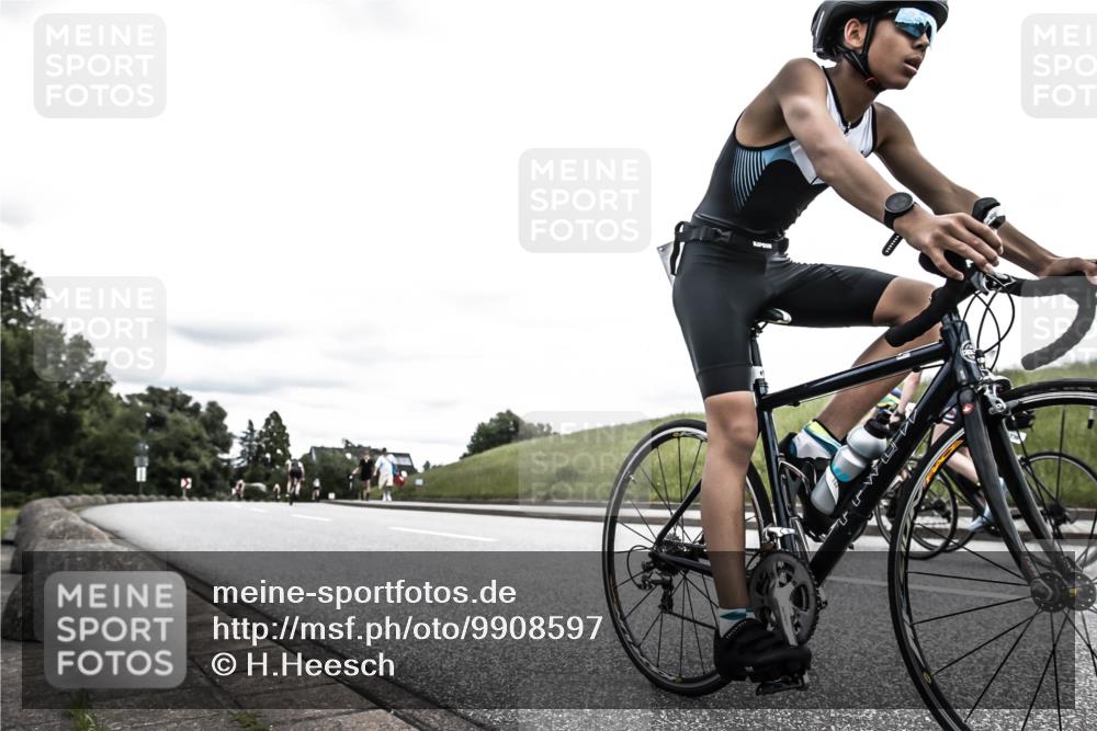 21.06.2026 - 29. Vierlanden-Triathlon H.Heesch http://msf.ph/oto/9908597 21.06.2026 14:45:52 Radfahren 1253, 1255 meine-sportfotos.de