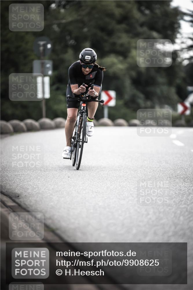 21.06.2026 - 29. Vierlanden-Triathlon H.Heesch http://msf.ph/oto/9908625 21.06.2026 09:26:00 Radfahren 294 meine-sportfotos.de