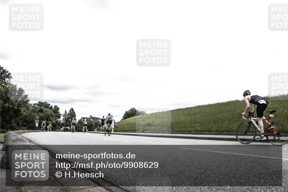 21.06.2026 - 29. Vierlanden-Triathlon H.Heesch http://msf.ph/oto/9908629 21.06.2026 14:45:56 Radfahren 1269 meine-sportfotos.de