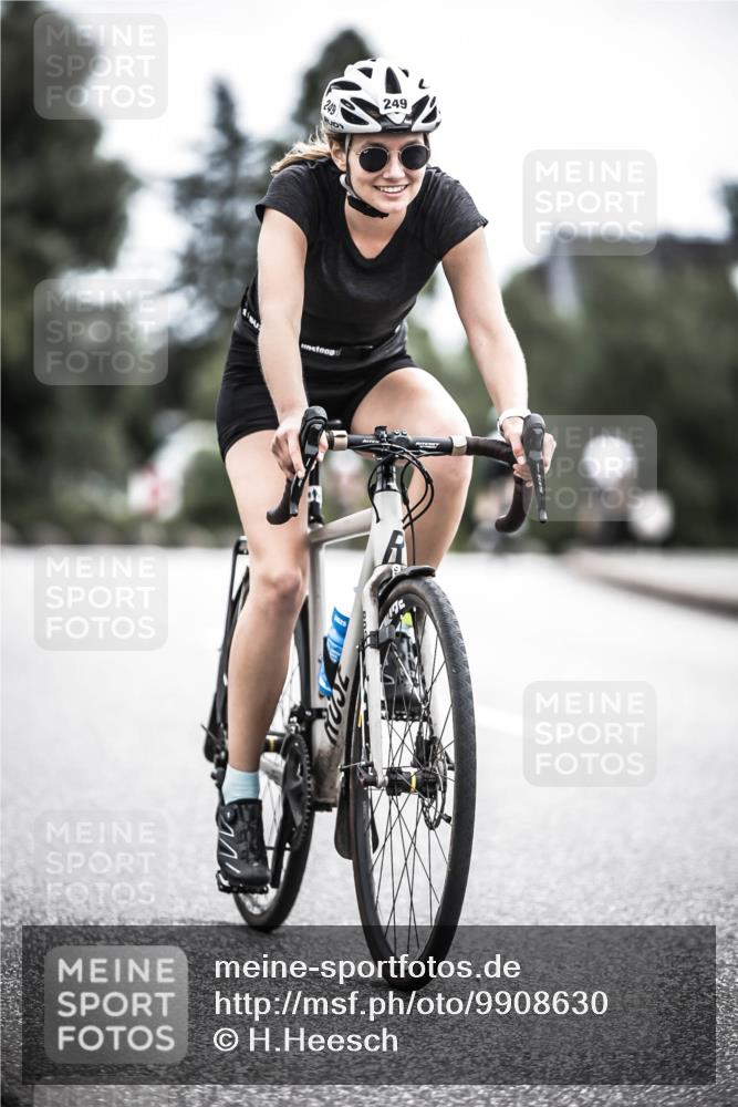 21.06.2026 - 29. Vierlanden-Triathlon H.Heesch http://msf.ph/oto/9908630 21.06.2026 11:52:03 Radfahren 249, 717, 755 meine-sportfotos.de