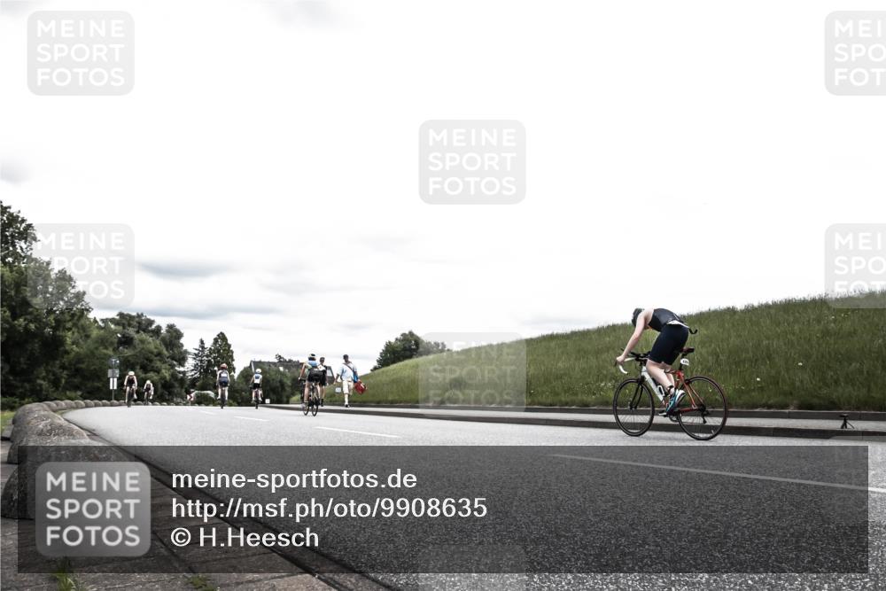 21.06.2026 - 29. Vierlanden-Triathlon H.Heesch http://msf.ph/oto/9908635 21.06.2026 14:45:56 Radfahren 1269 meine-sportfotos.de