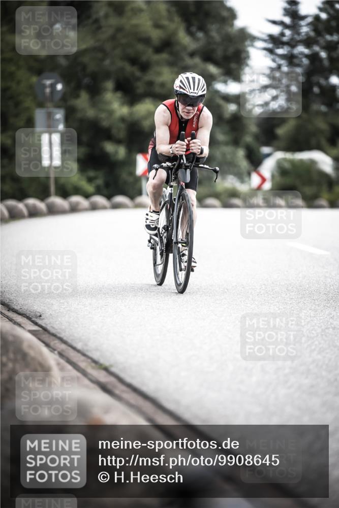 21.06.2026 - 29. Vierlanden-Triathlon H.Heesch http://msf.ph/oto/9908645 21.06.2026 11:52:10 Radfahren 805, 810 meine-sportfotos.de