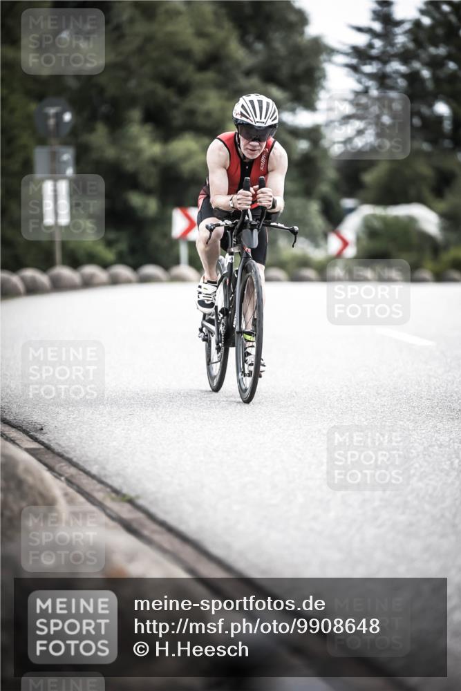 21.06.2026 - 29. Vierlanden-Triathlon H.Heesch http://msf.ph/oto/9908648 21.06.2026 11:52:10 Radfahren 805, 810 meine-sportfotos.de