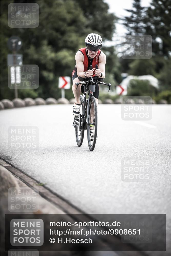 21.06.2026 - 29. Vierlanden-Triathlon H.Heesch http://msf.ph/oto/9908651 21.06.2026 11:52:10 Radfahren 805, 810 meine-sportfotos.de