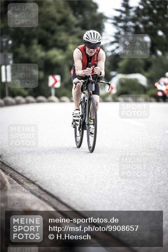 21.06.2026 - 29. Vierlanden-Triathlon H.Heesch http://msf.ph/oto/9908657 21.06.2026 11:52:10 Radfahren 805, 810 meine-sportfotos.de
