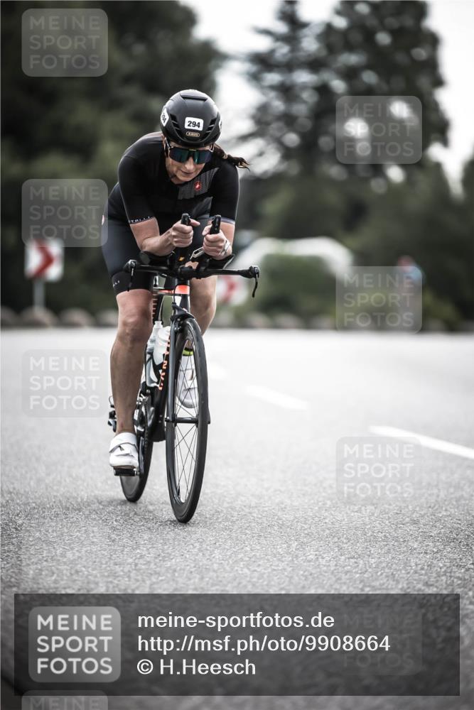 21.06.2026 - 29. Vierlanden-Triathlon H.Heesch http://msf.ph/oto/9908664 21.06.2026 09:26:01 Radfahren 260, 294 meine-sportfotos.de