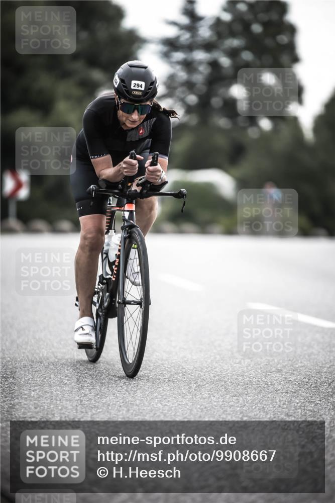21.06.2026 - 29. Vierlanden-Triathlon H.Heesch http://msf.ph/oto/9908667 21.06.2026 09:26:01 Radfahren 260, 294 meine-sportfotos.de
