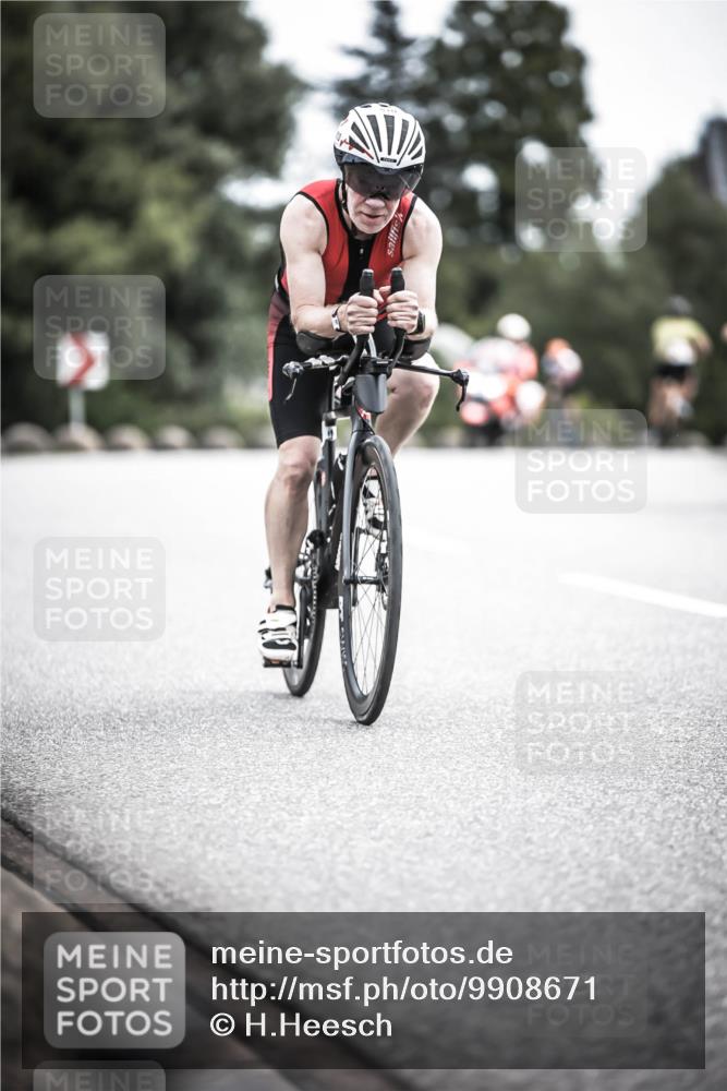 21.06.2026 - 29. Vierlanden-Triathlon H.Heesch http://msf.ph/oto/9908671 21.06.2026 11:52:11 Radfahren 805, 810 meine-sportfotos.de
