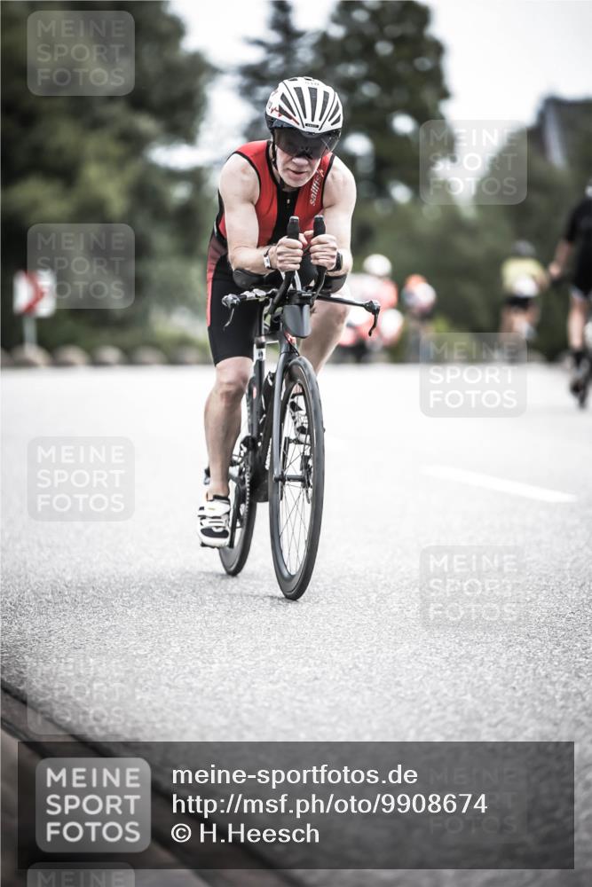 21.06.2026 - 29. Vierlanden-Triathlon H.Heesch http://msf.ph/oto/9908674 21.06.2026 11:52:11 Radfahren 805, 810 meine-sportfotos.de