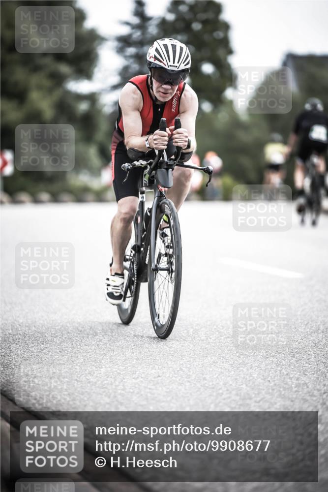 21.06.2026 - 29. Vierlanden-Triathlon H.Heesch http://msf.ph/oto/9908677 21.06.2026 11:52:11 Radfahren 805, 810 meine-sportfotos.de