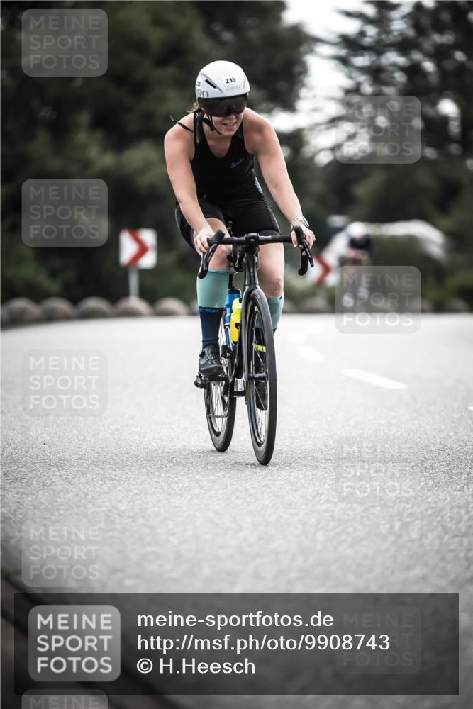 21.06.2026 - 29. Vierlanden-Triathlon H.Heesch http://msf.ph/oto/9908743 21.06.2026 09:26:10 Radfahren 51, 160, 235, 260 meine-sportfotos.de