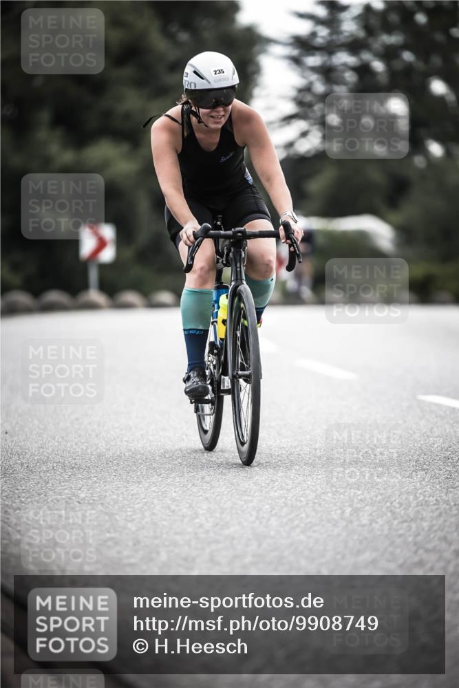21.06.2026 - 29. Vierlanden-Triathlon H.Heesch http://msf.ph/oto/9908749 21.06.2026 09:26:11 Radfahren 51, 160, 235, 260 meine-sportfotos.de