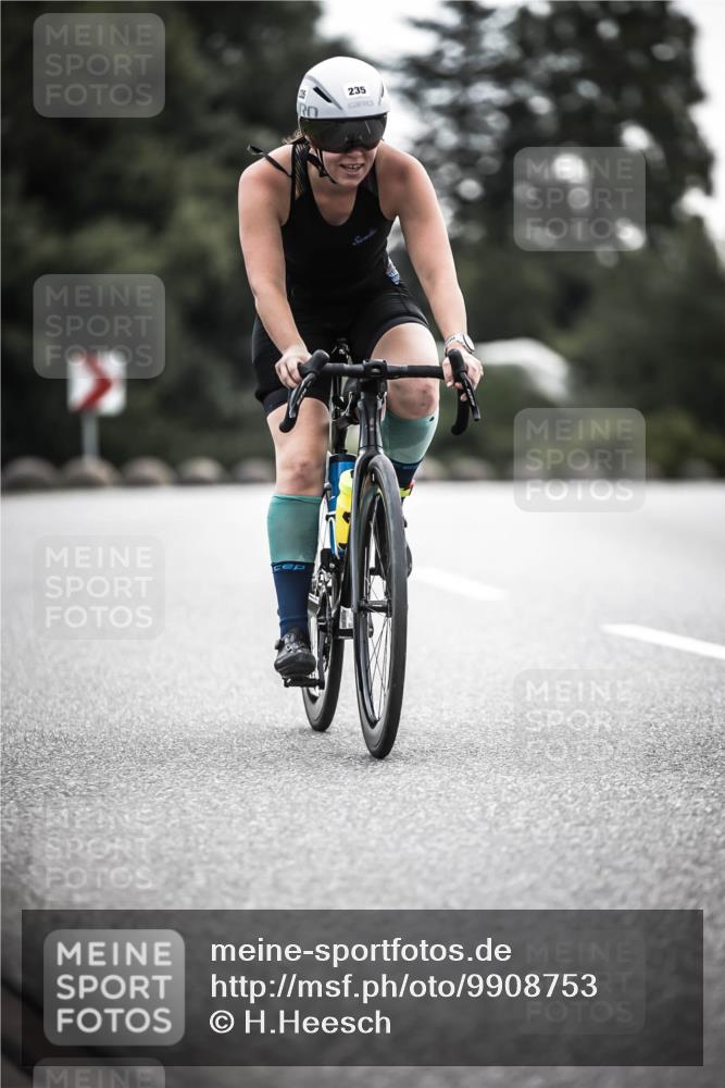 21.06.2026 - 29. Vierlanden-Triathlon H.Heesch http://msf.ph/oto/9908753 21.06.2026 09:26:11 Radfahren 51, 160, 235, 260 meine-sportfotos.de