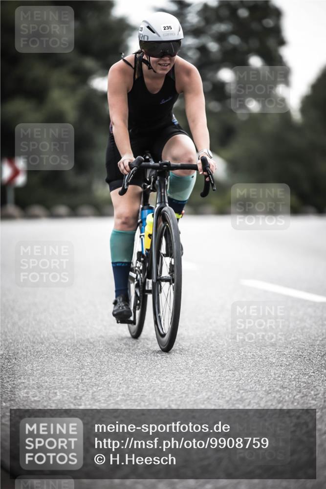 21.06.2026 - 29. Vierlanden-Triathlon H.Heesch http://msf.ph/oto/9908759 21.06.2026 09:26:11 Radfahren 51, 160, 235, 260 meine-sportfotos.de