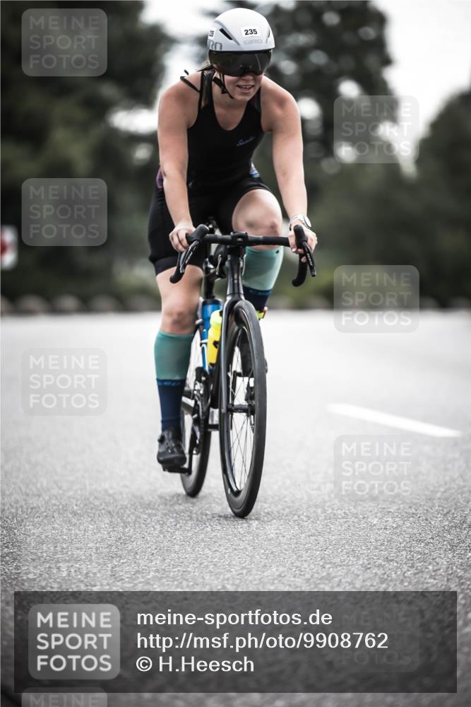 21.06.2026 - 29. Vierlanden-Triathlon H.Heesch http://msf.ph/oto/9908762 21.06.2026 09:26:11 Radfahren 51, 160, 235, 260 meine-sportfotos.de