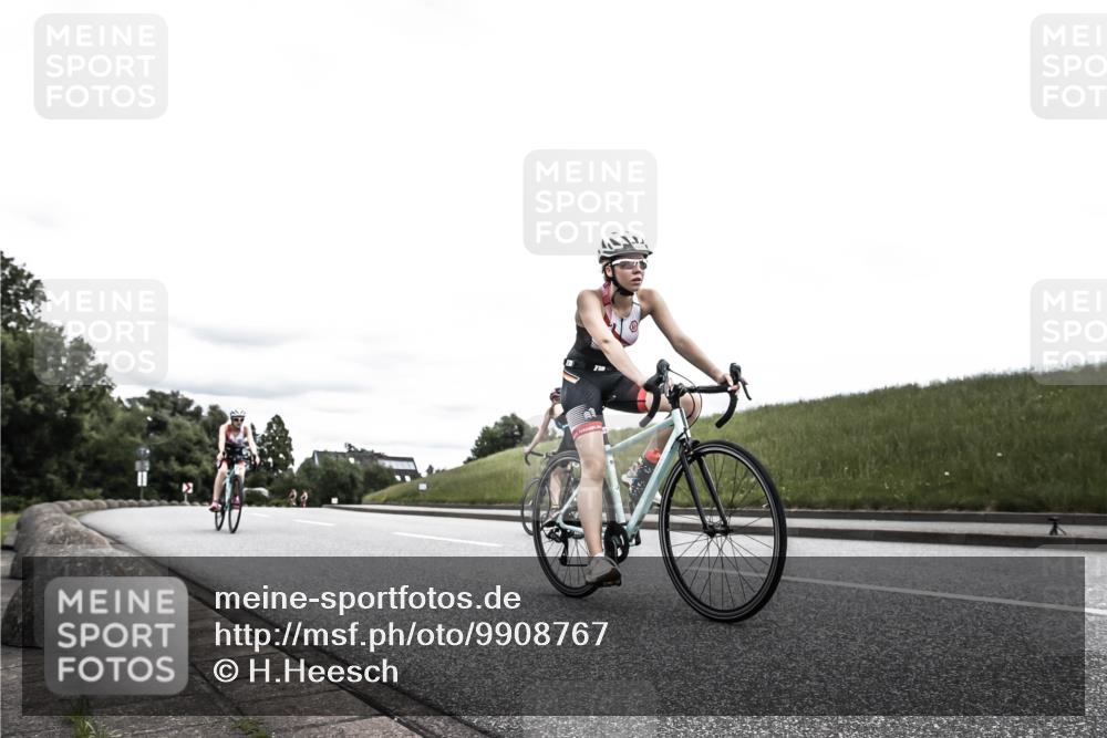 21.06.2026 - 29. Vierlanden-Triathlon H.Heesch http://msf.ph/oto/9908767 21.06.2026 14:47:00 Radfahren 1243, 1279 meine-sportfotos.de