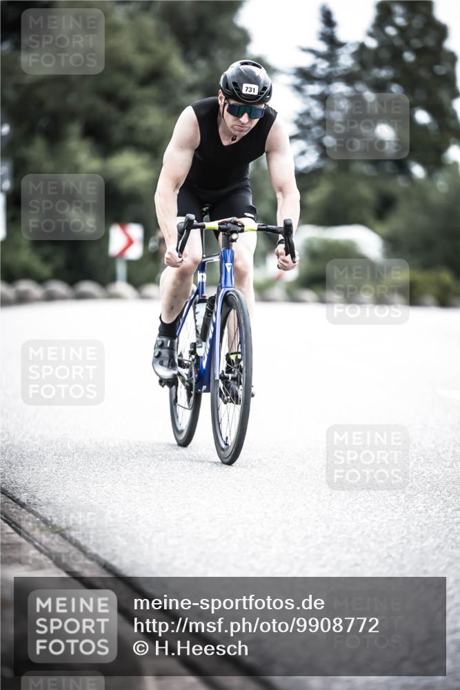 21.06.2026 - 29. Vierlanden-Triathlon H.Heesch http://msf.ph/oto/9908772 21.06.2026 11:52:23 Radfahren 628, 731, 763, 896 meine-sportfotos.de