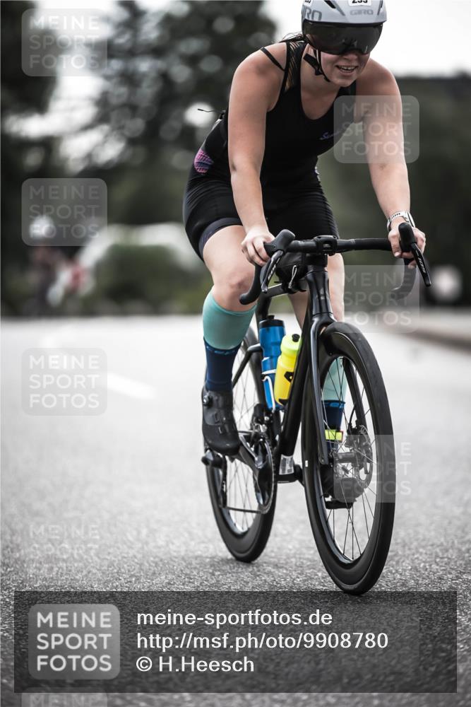 21.06.2026 - 29. Vierlanden-Triathlon H.Heesch http://msf.ph/oto/9908780 21.06.2026 09:26:11 Radfahren 51, 160, 235, 260 meine-sportfotos.de