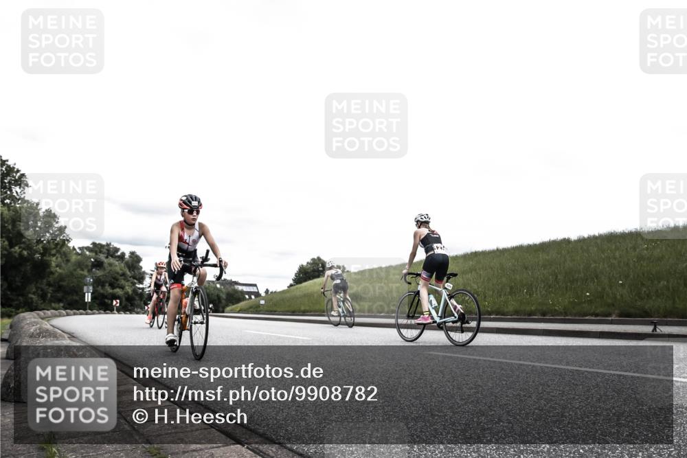 21.06.2026 - 29. Vierlanden-Triathlon H.Heesch http://msf.ph/oto/9908782 21.06.2026 14:47:10 Radfahren 1270, 1277 meine-sportfotos.de