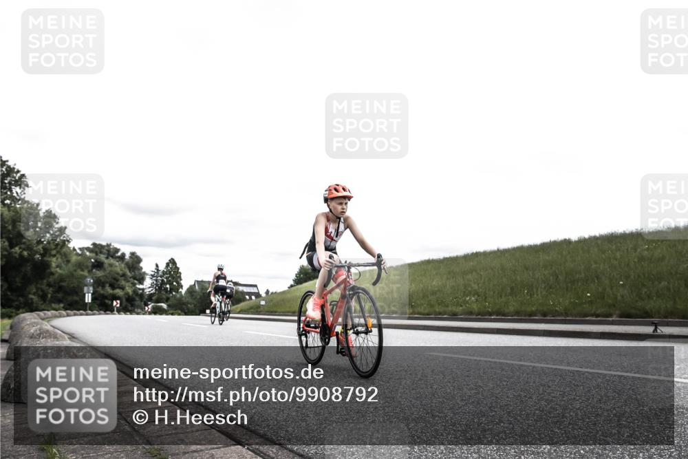 21.06.2026 - 29. Vierlanden-Triathlon H.Heesch http://msf.ph/oto/9908792 21.06.2026 14:47:12 Radfahren 1270, 1277 meine-sportfotos.de