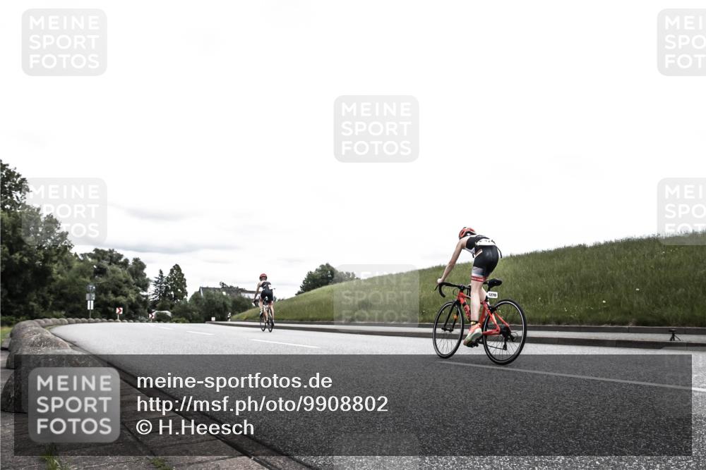 21.06.2026 - 29. Vierlanden-Triathlon H.Heesch http://msf.ph/oto/9908802 21.06.2026 14:47:21 Radfahren  meine-sportfotos.de